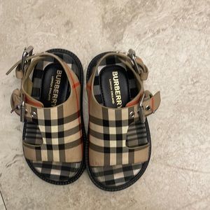 Burberry slides